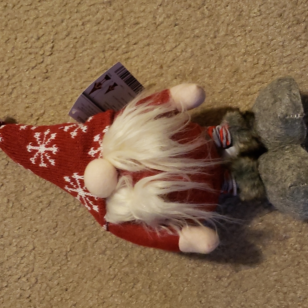 Merry Moments Extendable Gnomes